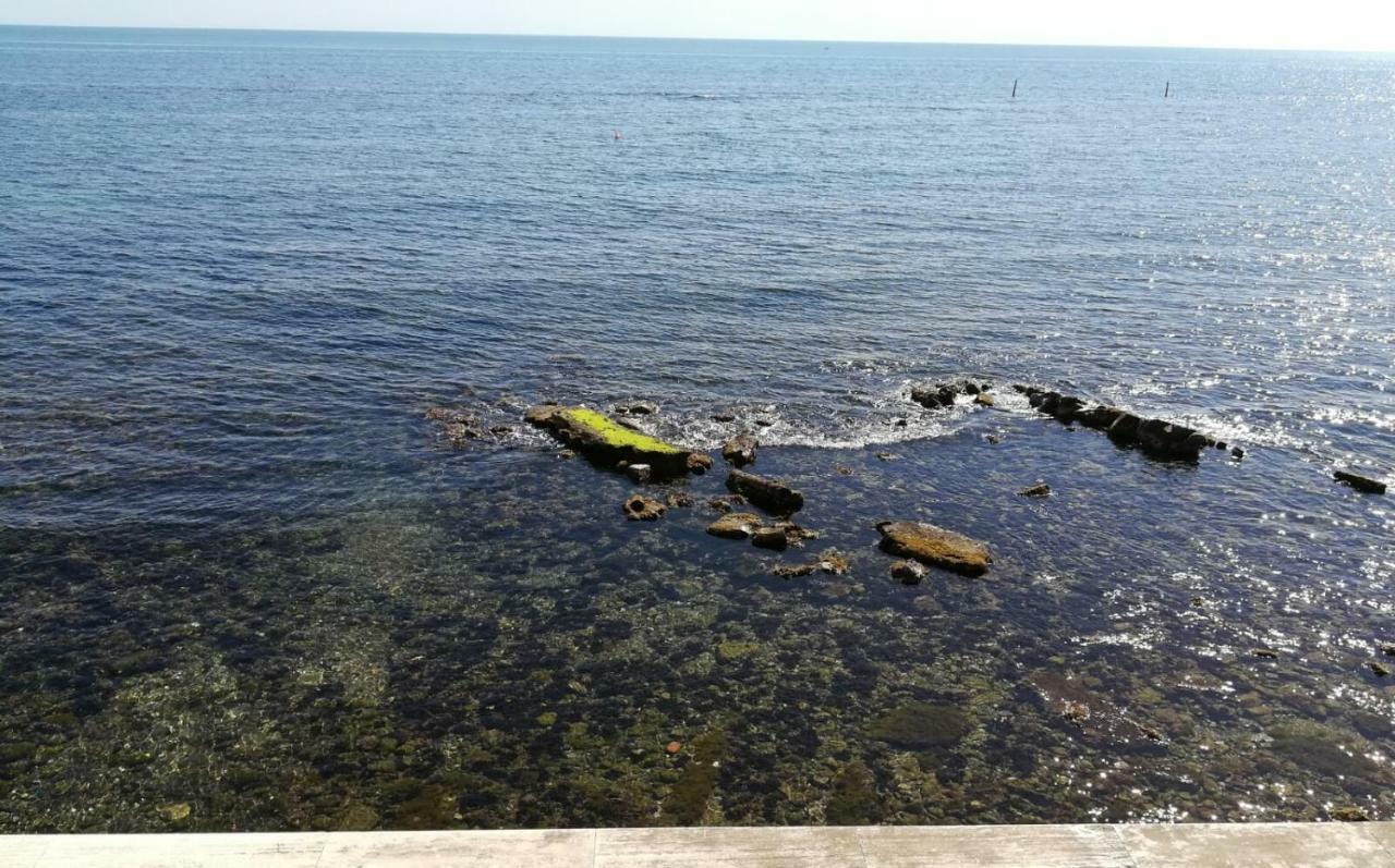 Апартаменты On The Sea Санта-Маринелла Экстерьер фото